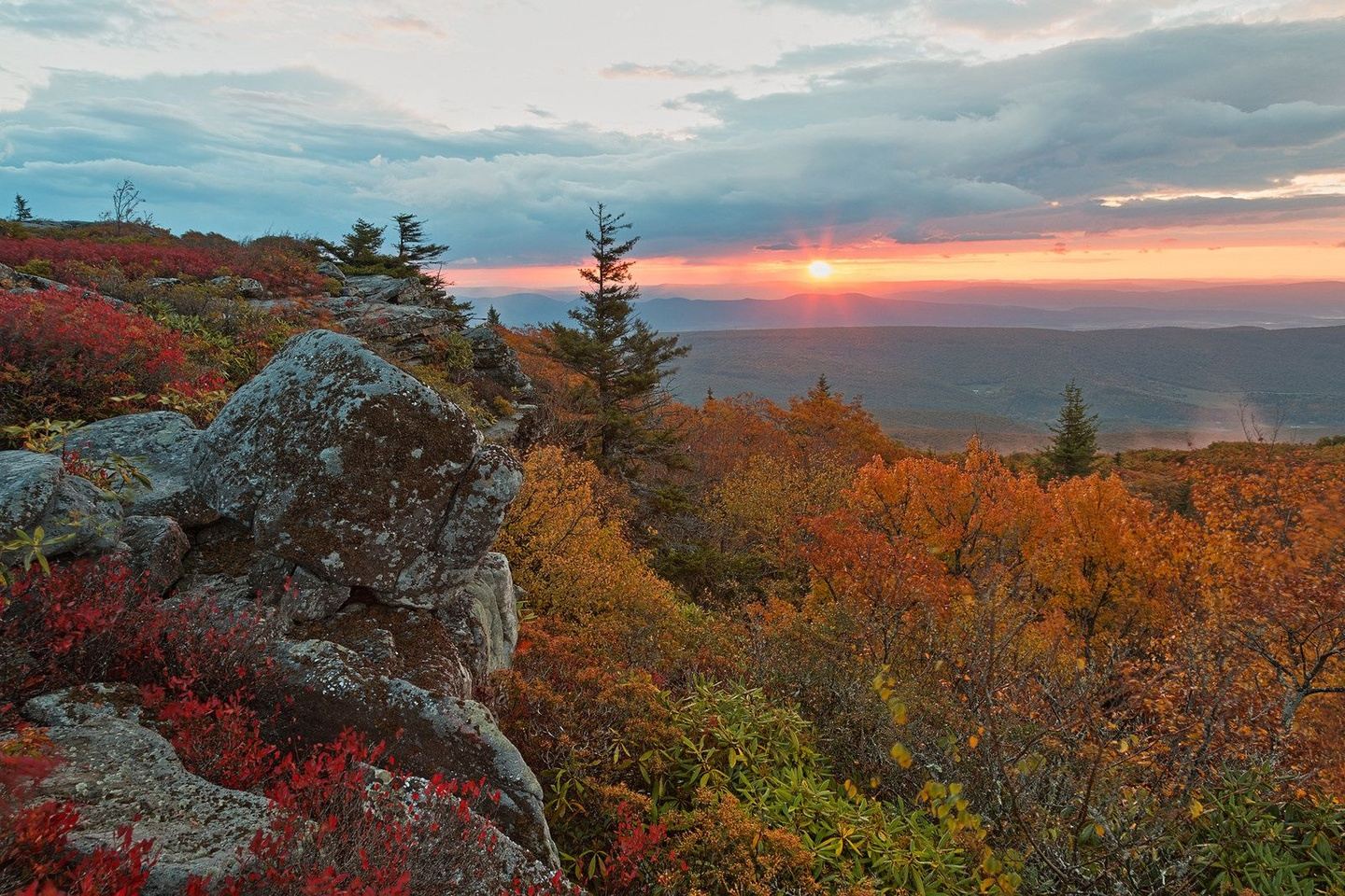 SOLD OUT 2024 Fall West Virginia featuring Greenbrier Resort & Beckly