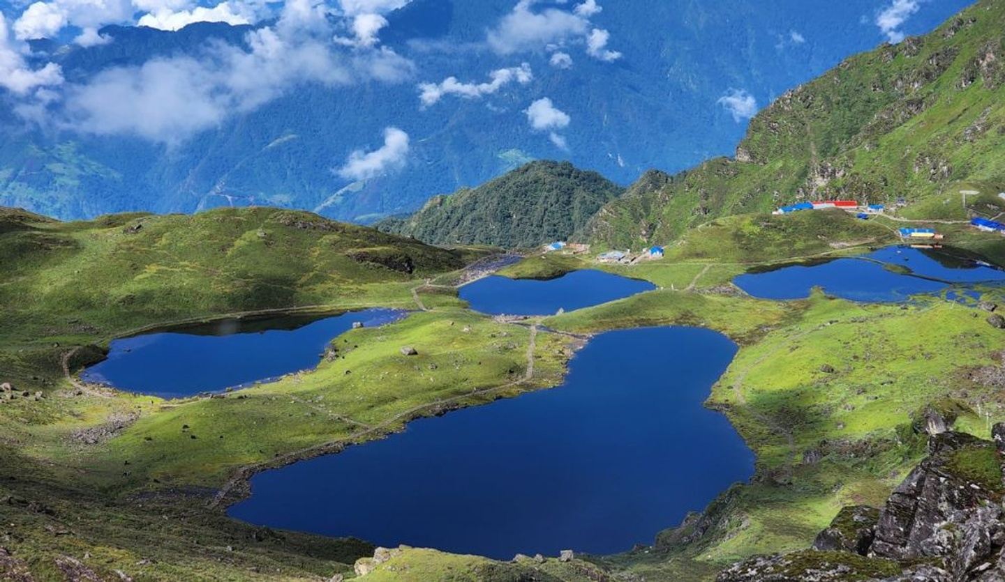 Panch Pokhari Trekking in Panchpokhari Thangpal, Nepal