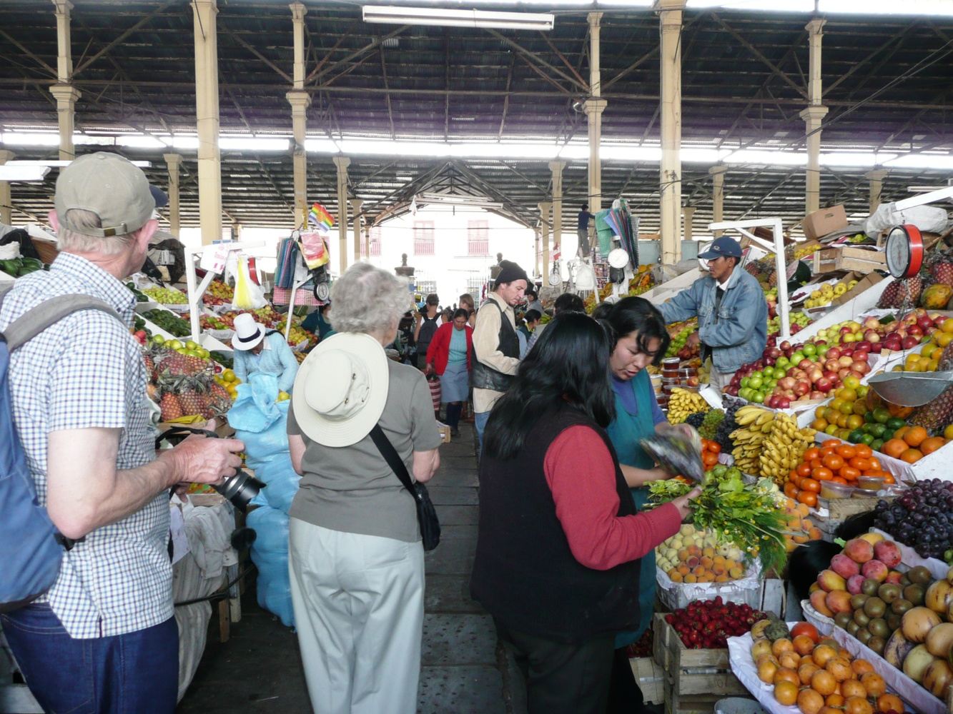 BEST COOKING CLASSES: TOUR WITH A GROUP