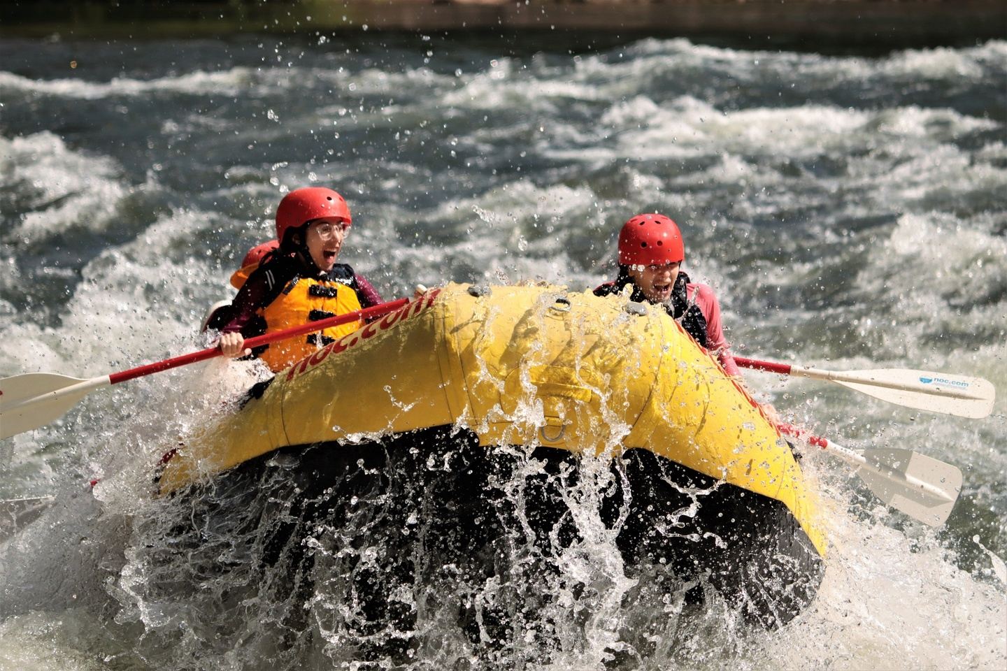 Girl Paddlers Learn to Raft Guided Clinic