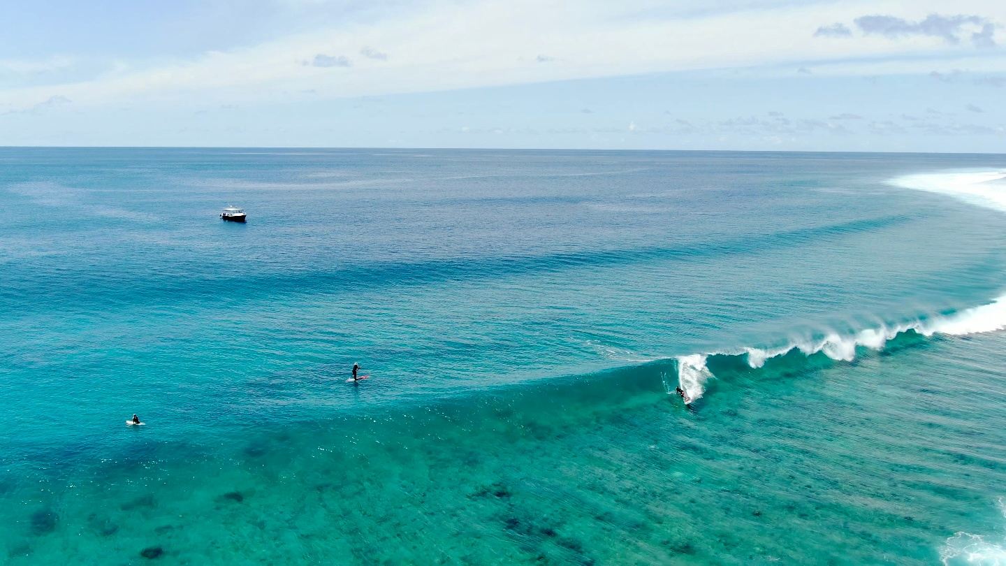 Maldives Paddle Surf