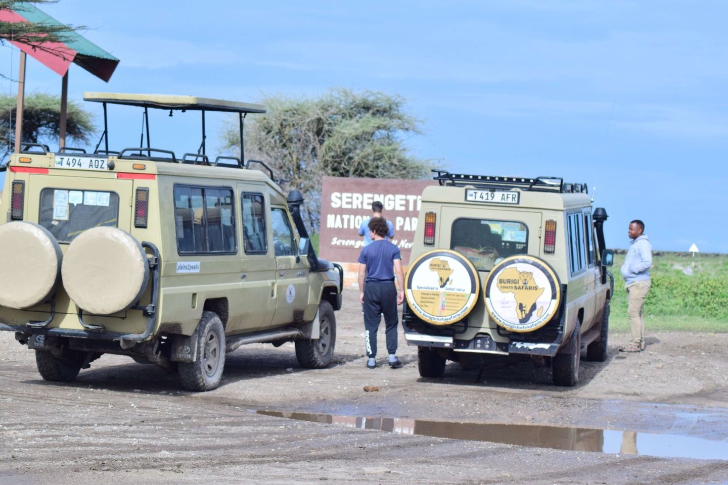 Luxury 4 Days Serengeti and Ngorongoro Crater Safari