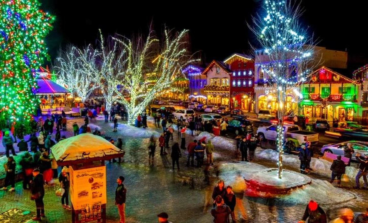 A Hallmark Christmas in Leavenworth & Seattle Washington 2022 in Seattle, WA, USA