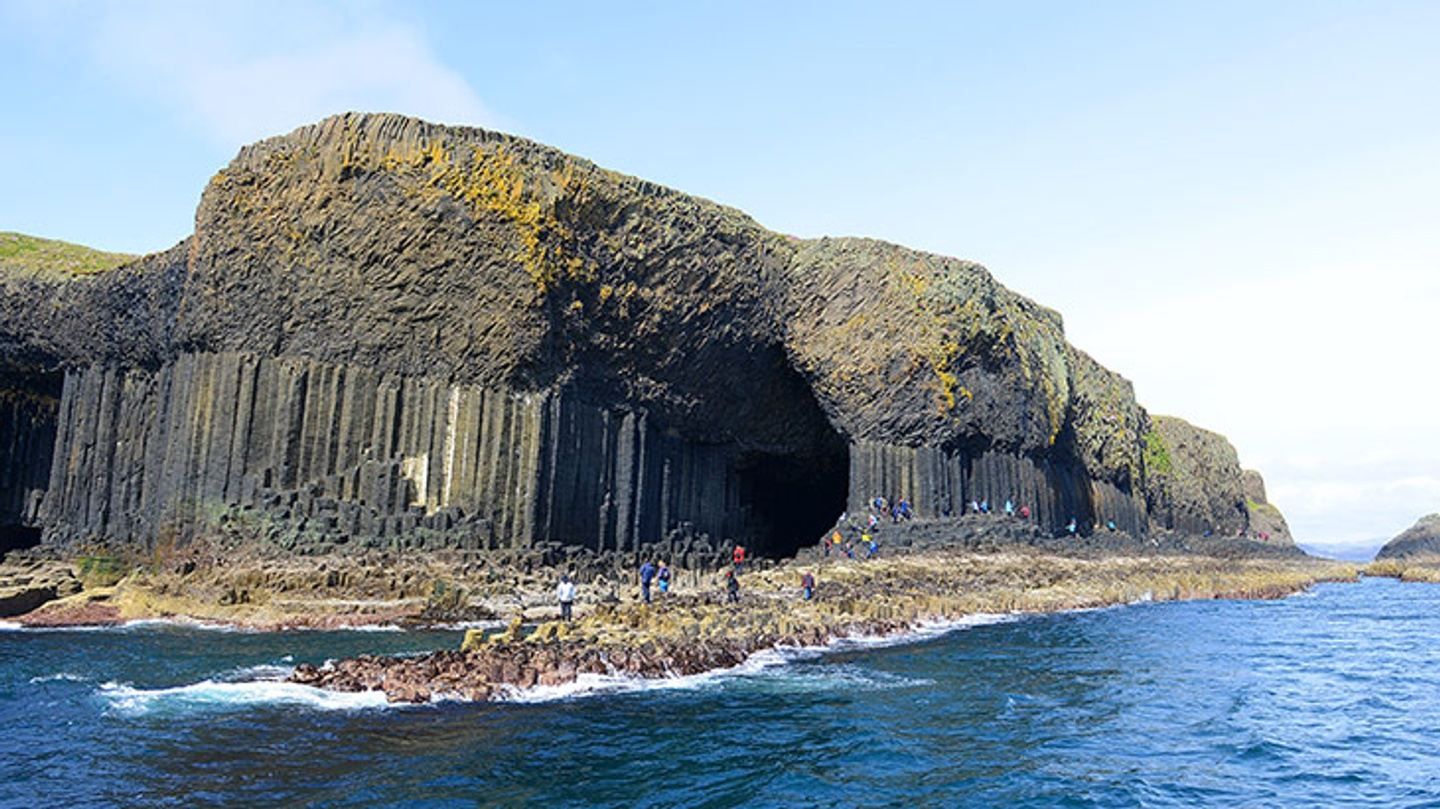Staffa Fincal's Cave Two Day Tour