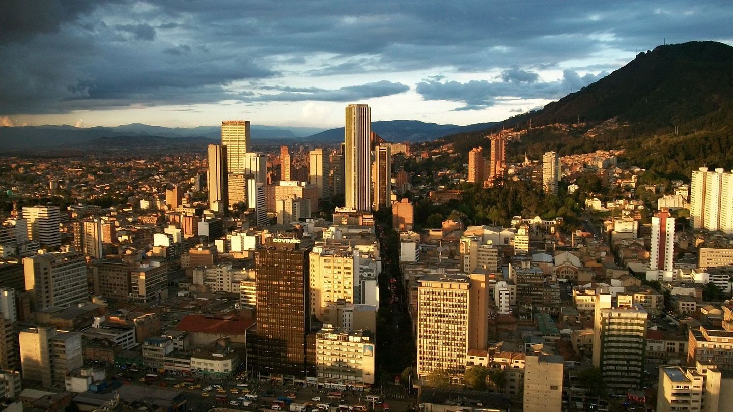 Viaje solo para Mujeres de fiesta - Bogotá, Medellín y Cartagena