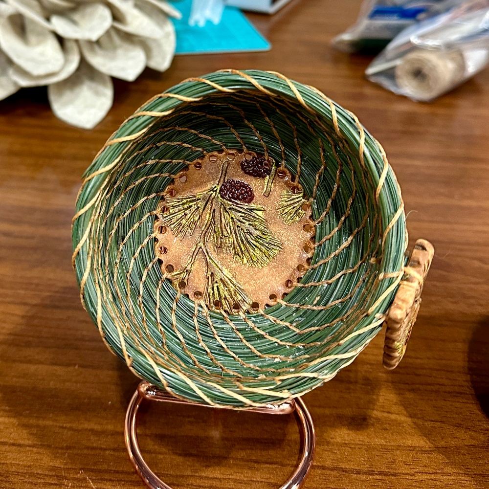 Long Leaf Pine Needle Basket Weaving with Carrie Schneider - Saturday