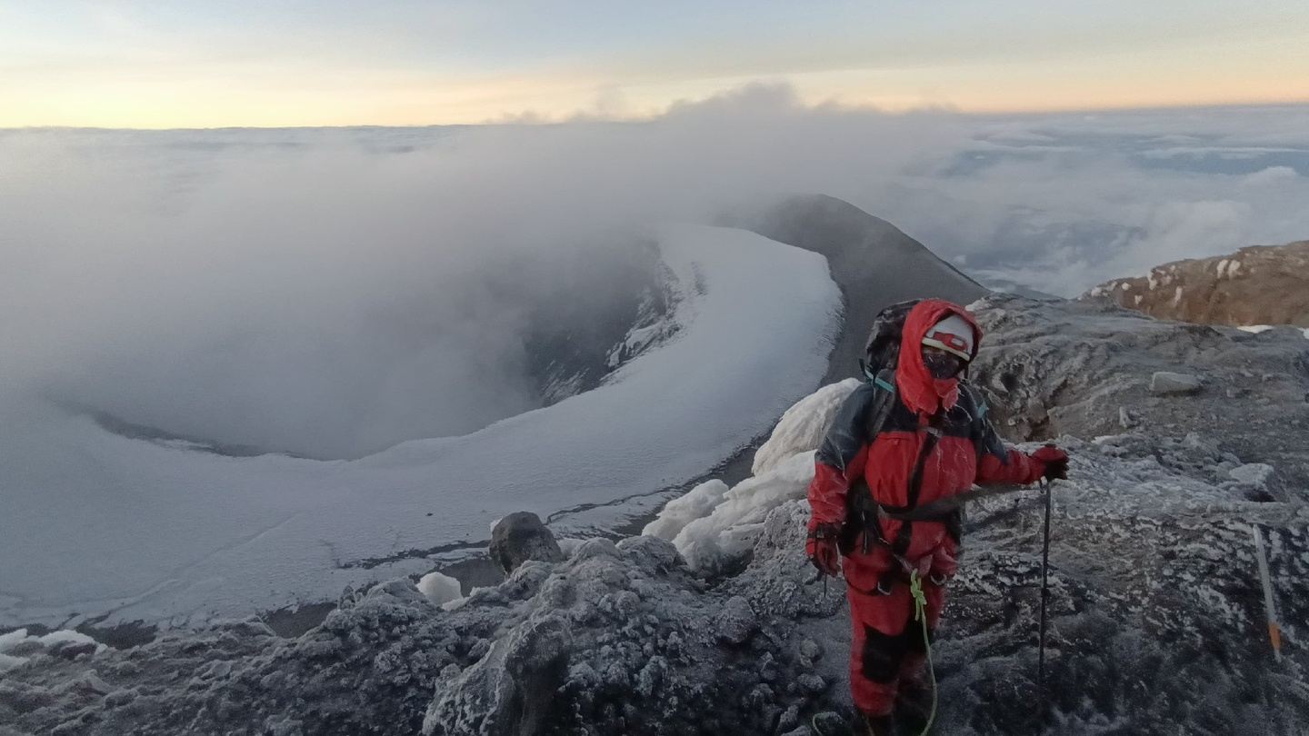 Cotopaxi Volcano Summit 2 days 1 night