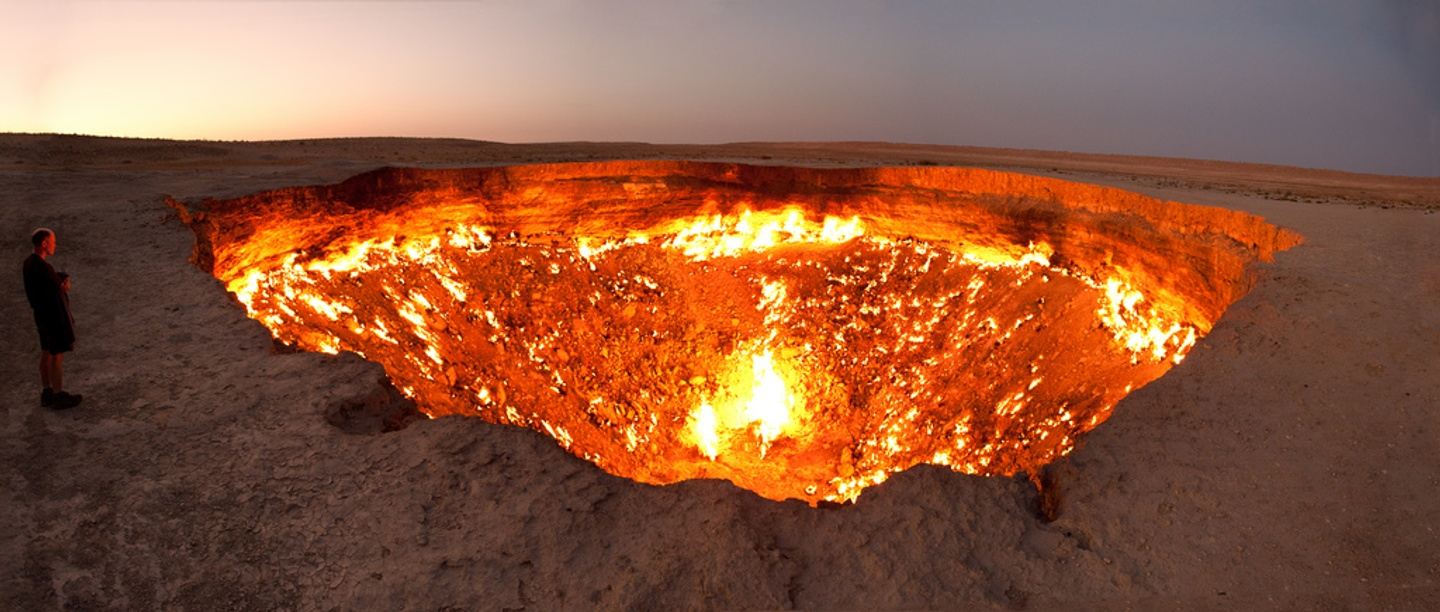 Darvaza gas crater - Door to hell