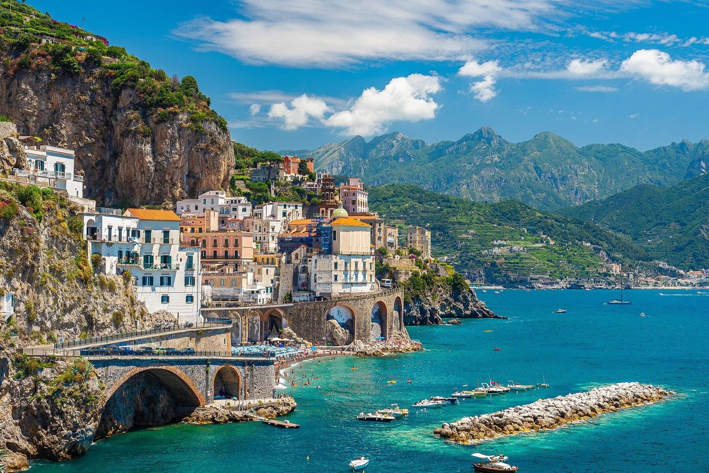 Explore the Beautiful Amalfi Coast by Bike!