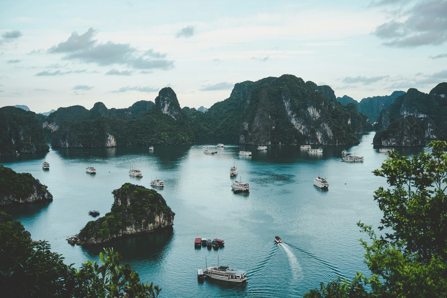 Vietnam Honeymoon: 12 Days of 5-Star Indulgence