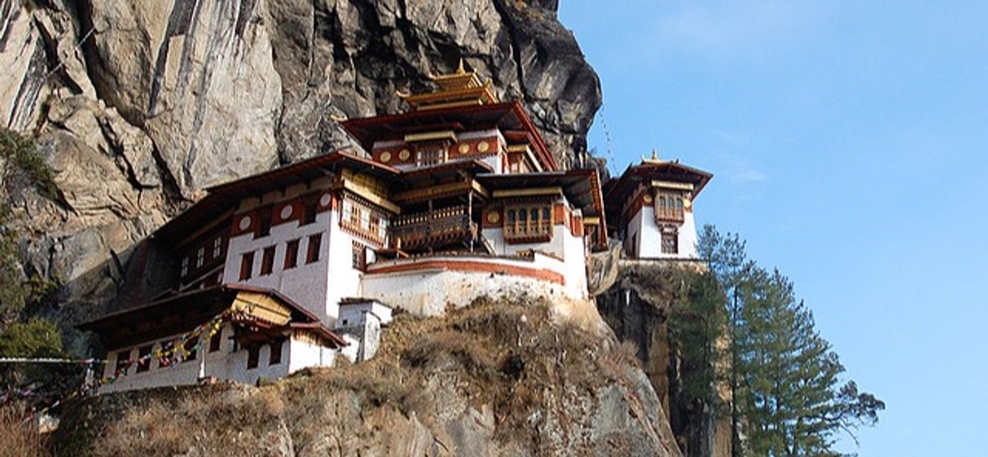 Highlights of Bhutan + the Black Necked Crane Festival