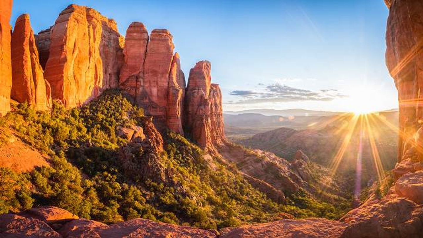 3-Day Sedona Retreat: Yoga, Vortex Hiking, Meditation, Volunteering