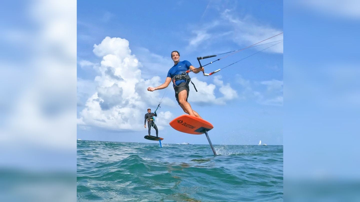 Kite-foiling