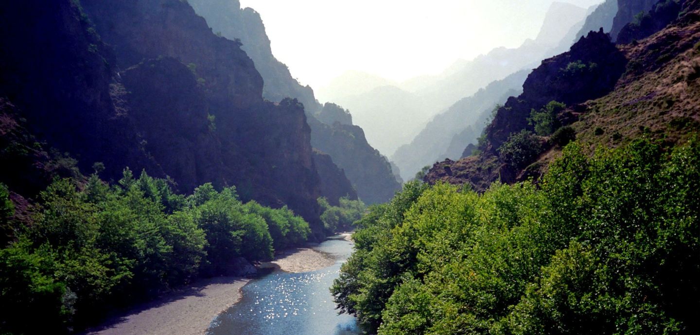 Discover Zagori & Aoos Geopark in Ioannina, Greece