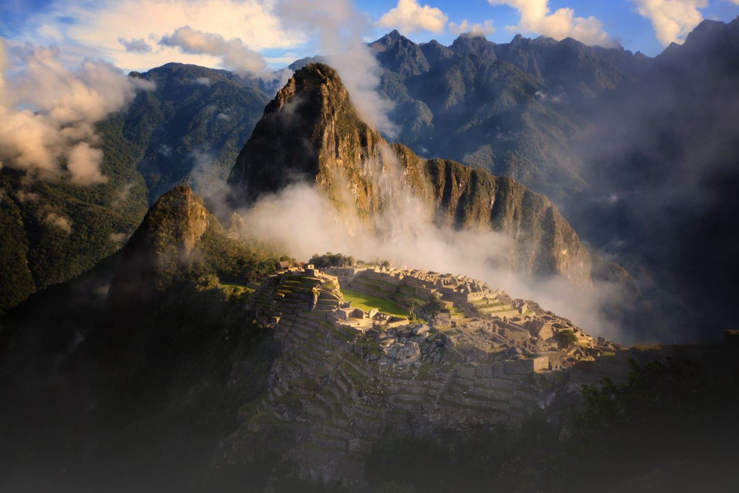 Machu Picchu and Rainbow Mountain 6 Days / 5 Nights