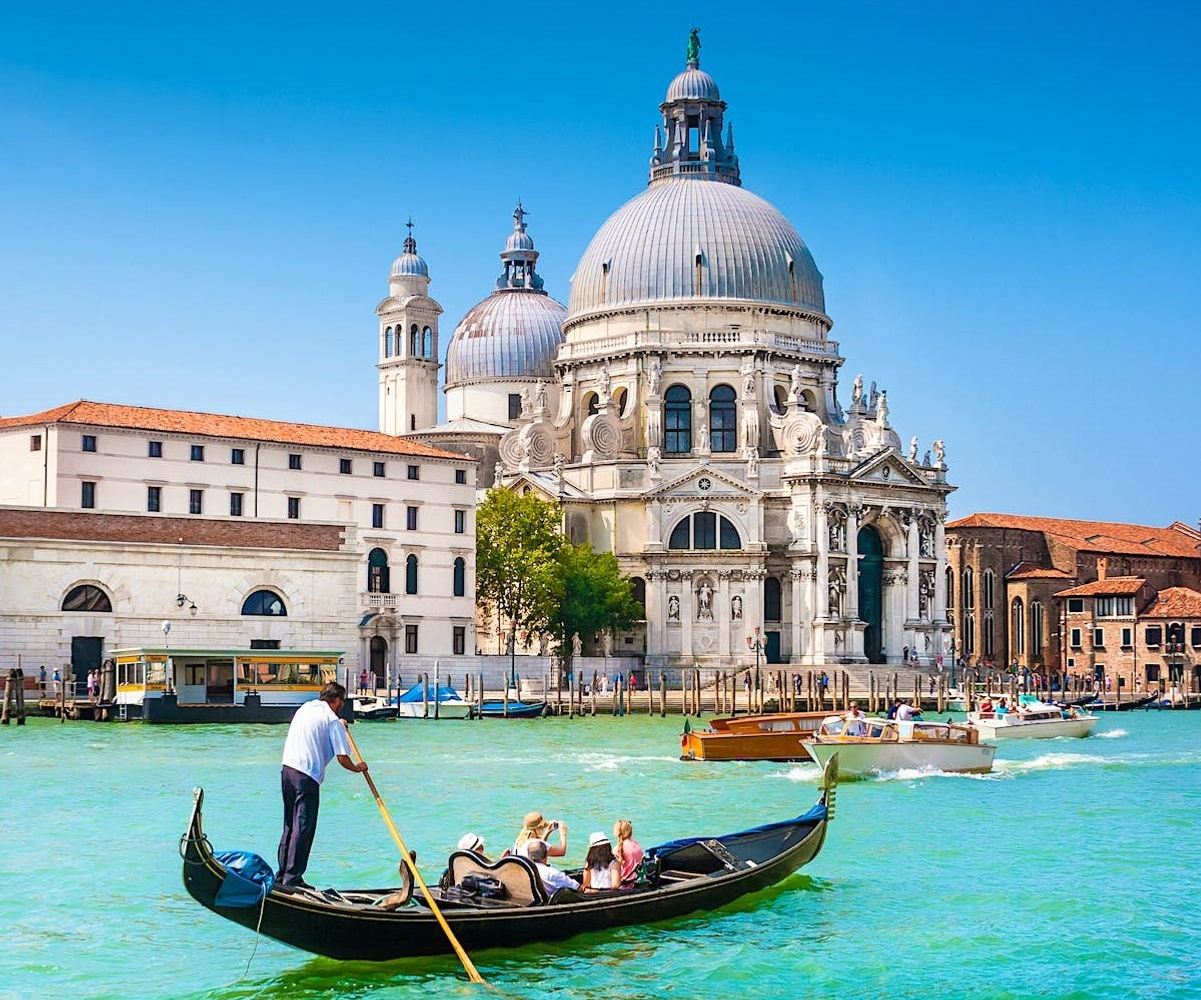 Mike Paquette Your Exclusive Romantic Italian Getaway in Rome, Venice