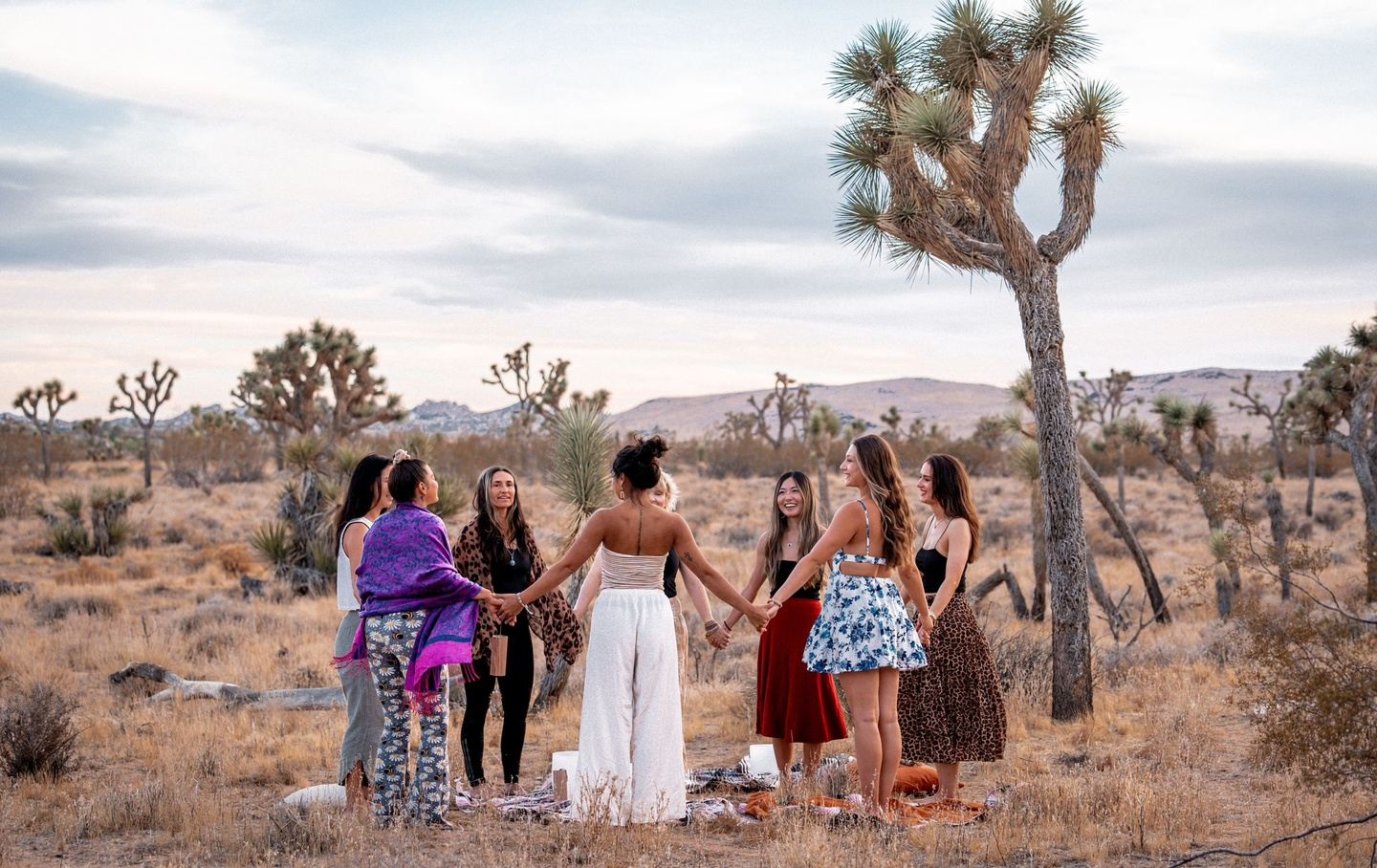 Waltraud // YACEP Joshua Tree/ 50HR Yin / Yoga Nidra