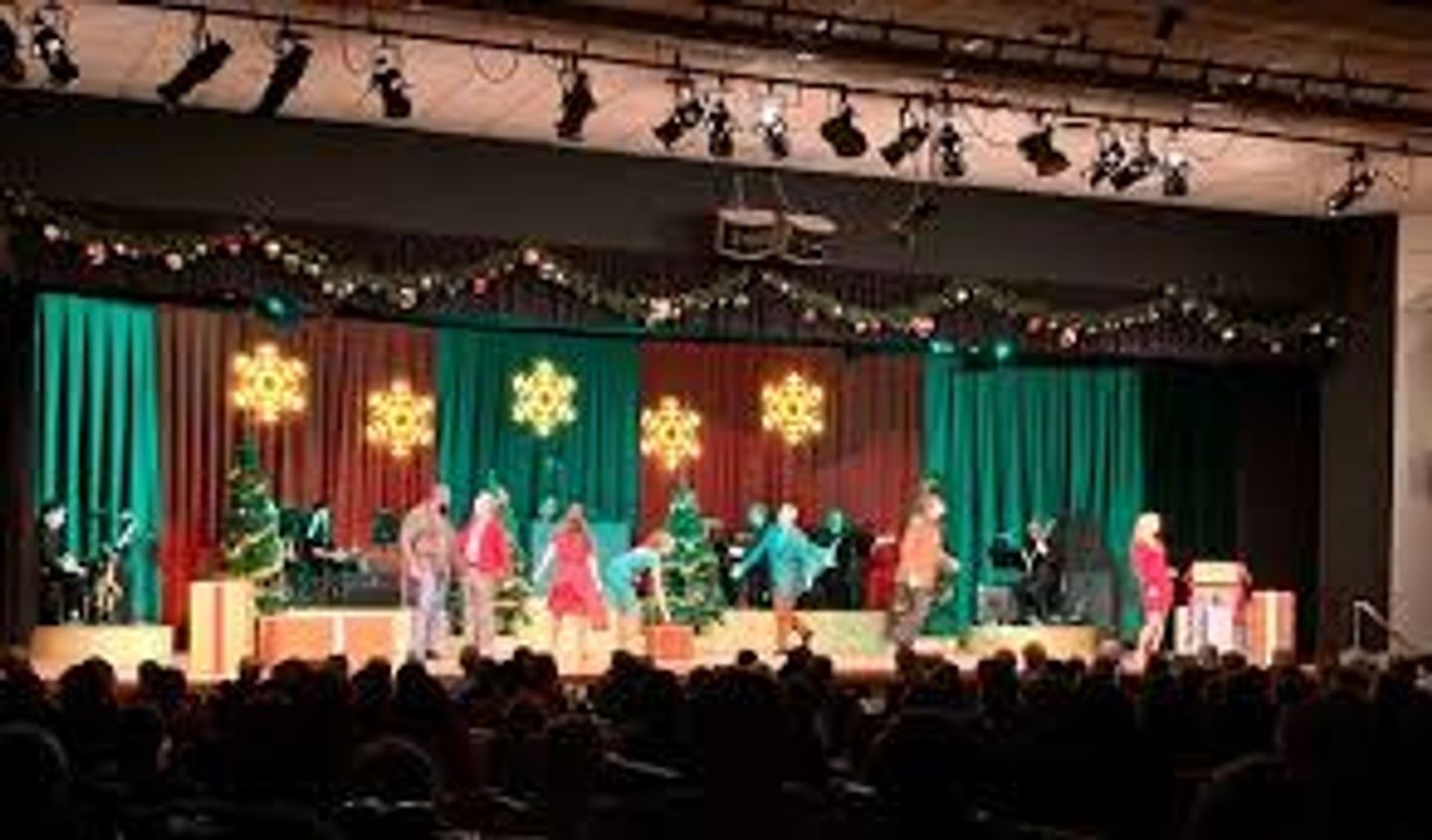 Hunterdon Hills Playhouse “A Playhouse Christmas” in Hampton, NJ 08827, USA