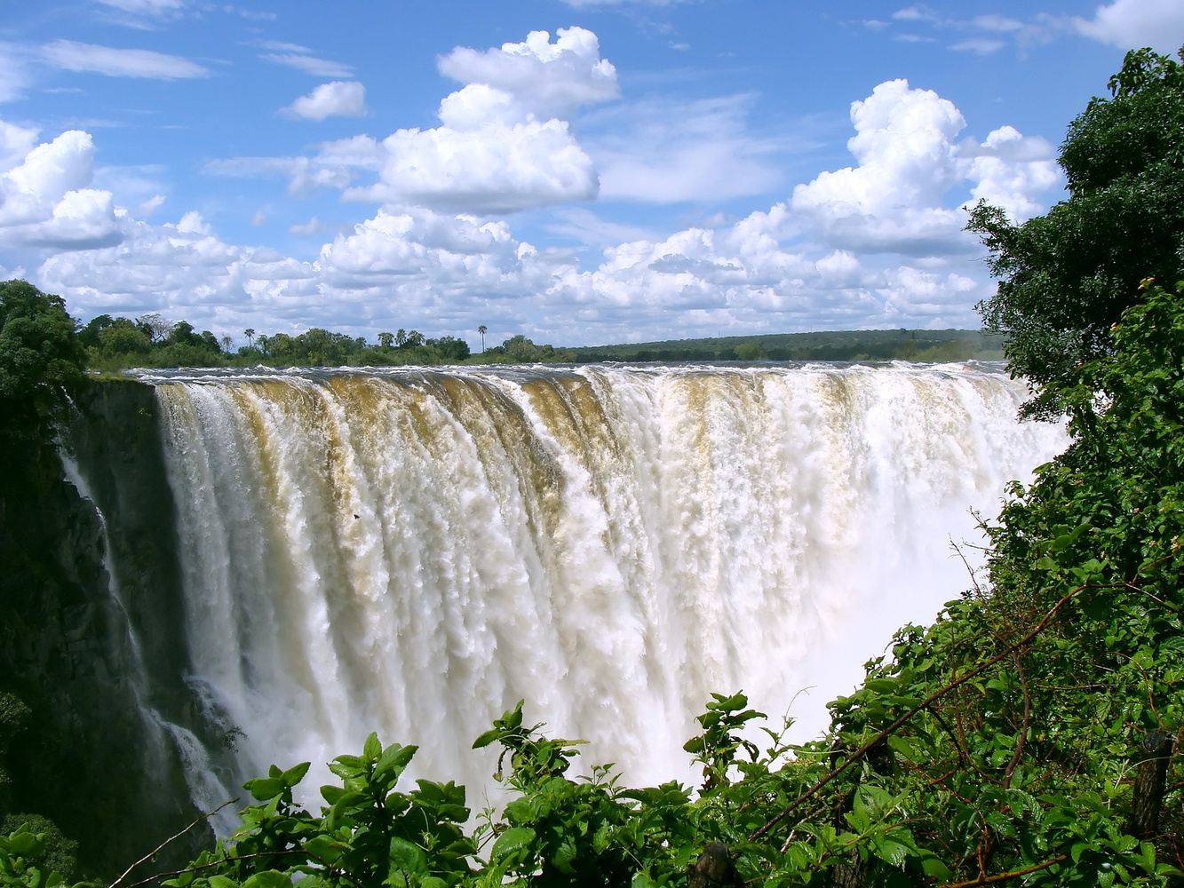5-Day Victoria Falls and Chobe National Park Safari Tour