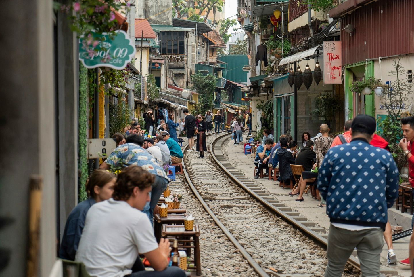 Hanoi - Ha Long - Hue - Hoi An - Siem Reap - Saigon