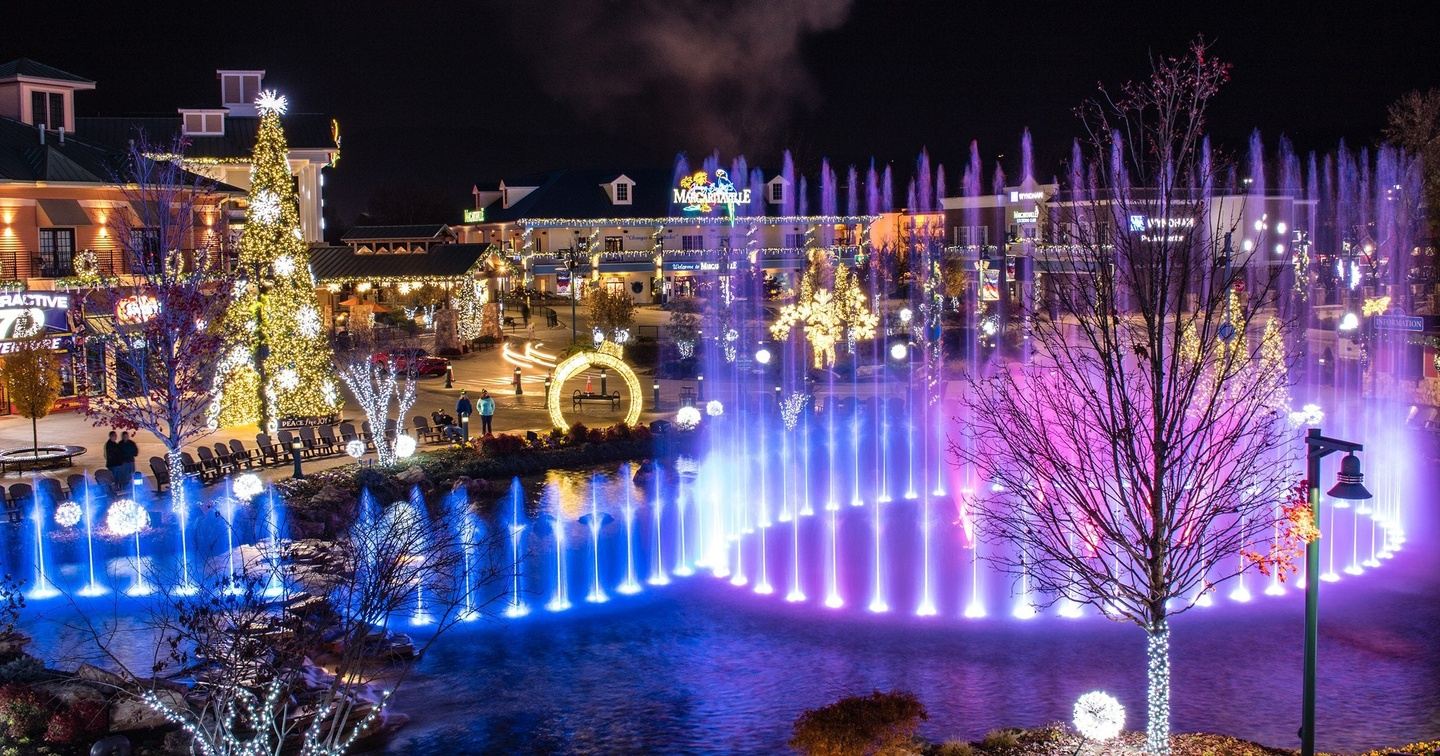 Christmas Lights In Pigeon Forge 2022 Smoky Mountain Christmas In Pigeon Forge, Tn, Usa