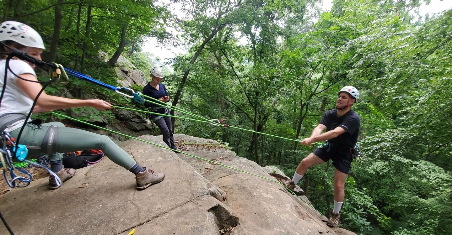 Rock Climbing Rescue in Stanhope, NJ 07874, USA