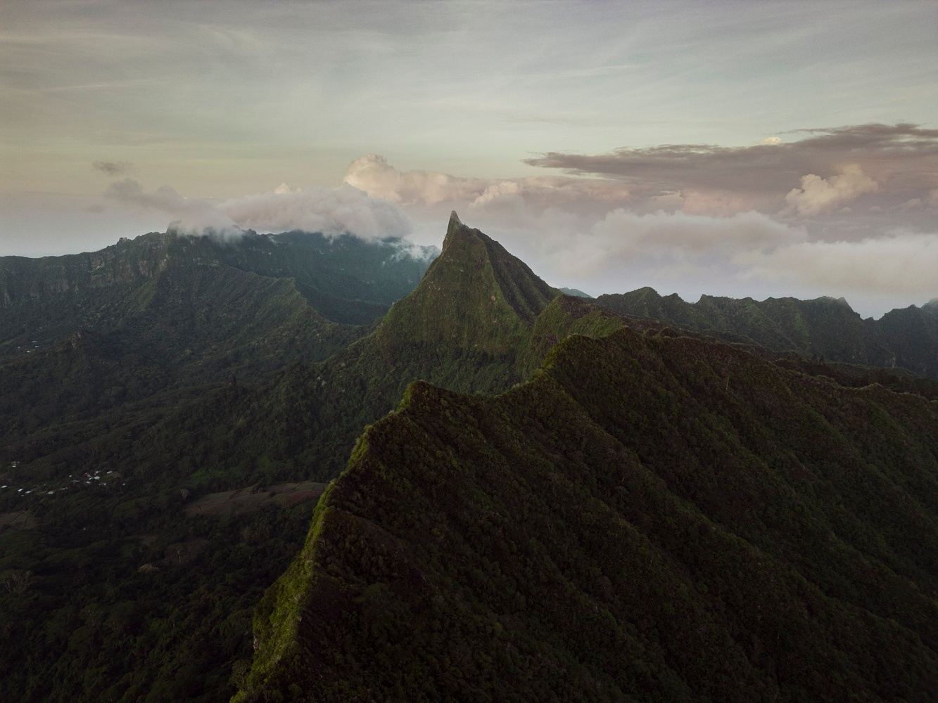 Mo'orea: Exploring Paradise with Jeffrey Kieffer