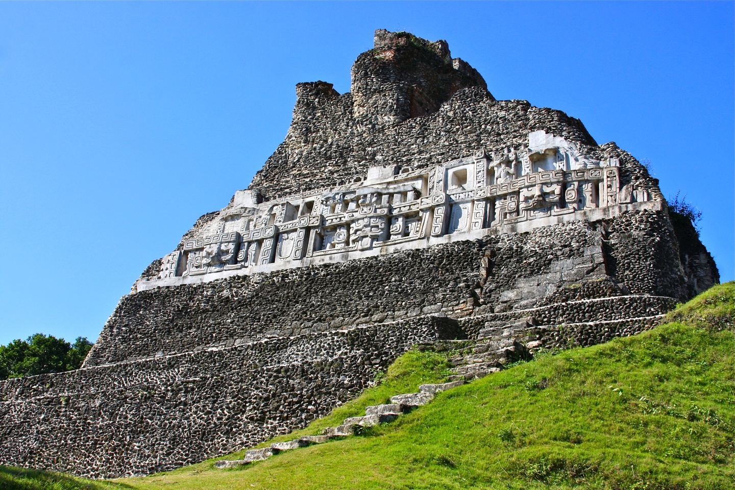 T11A – Xunantunich Maya Site+