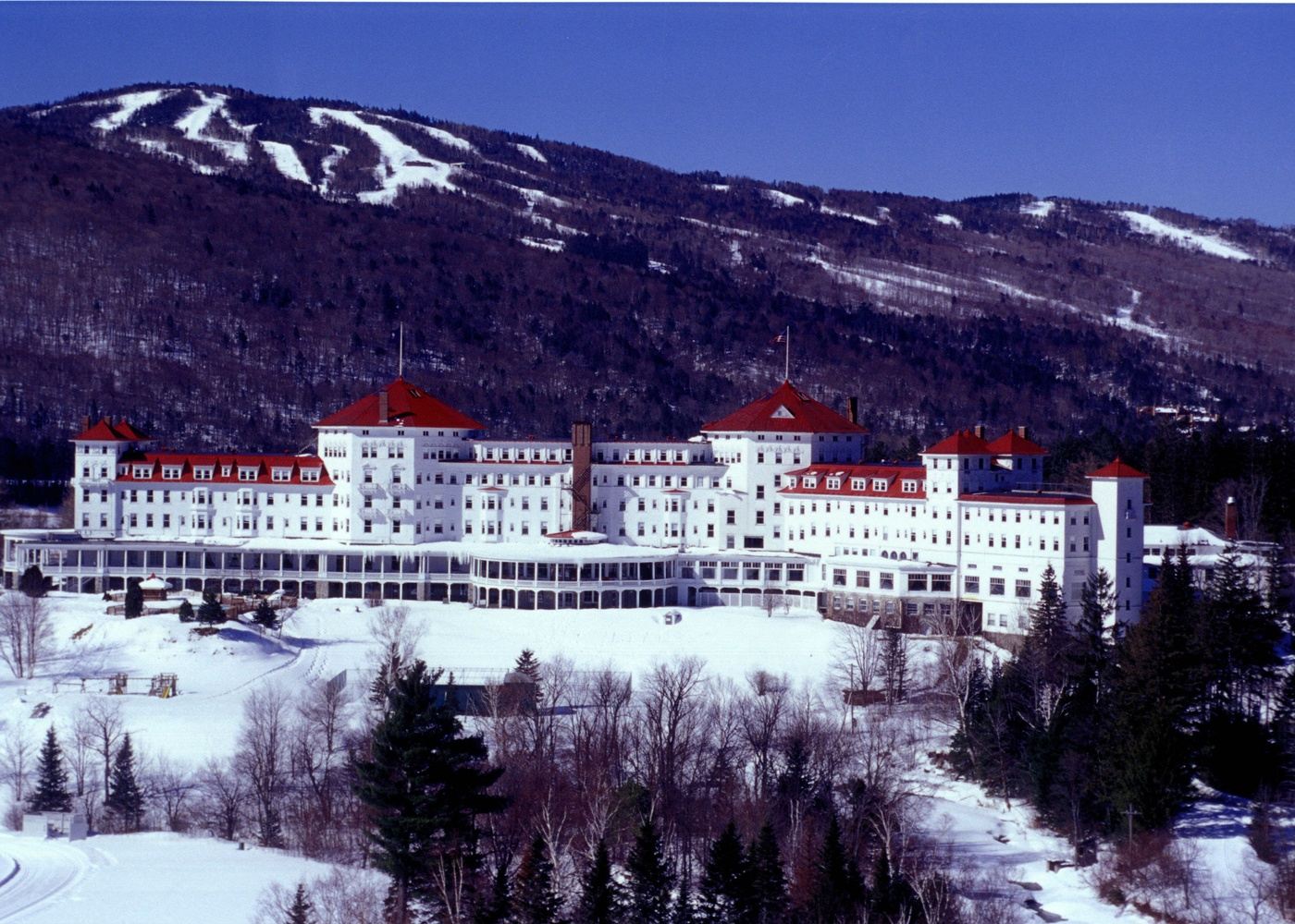 White Christmas at the Omni Mount Washington Hotel in Bethlehem, NH, USA
