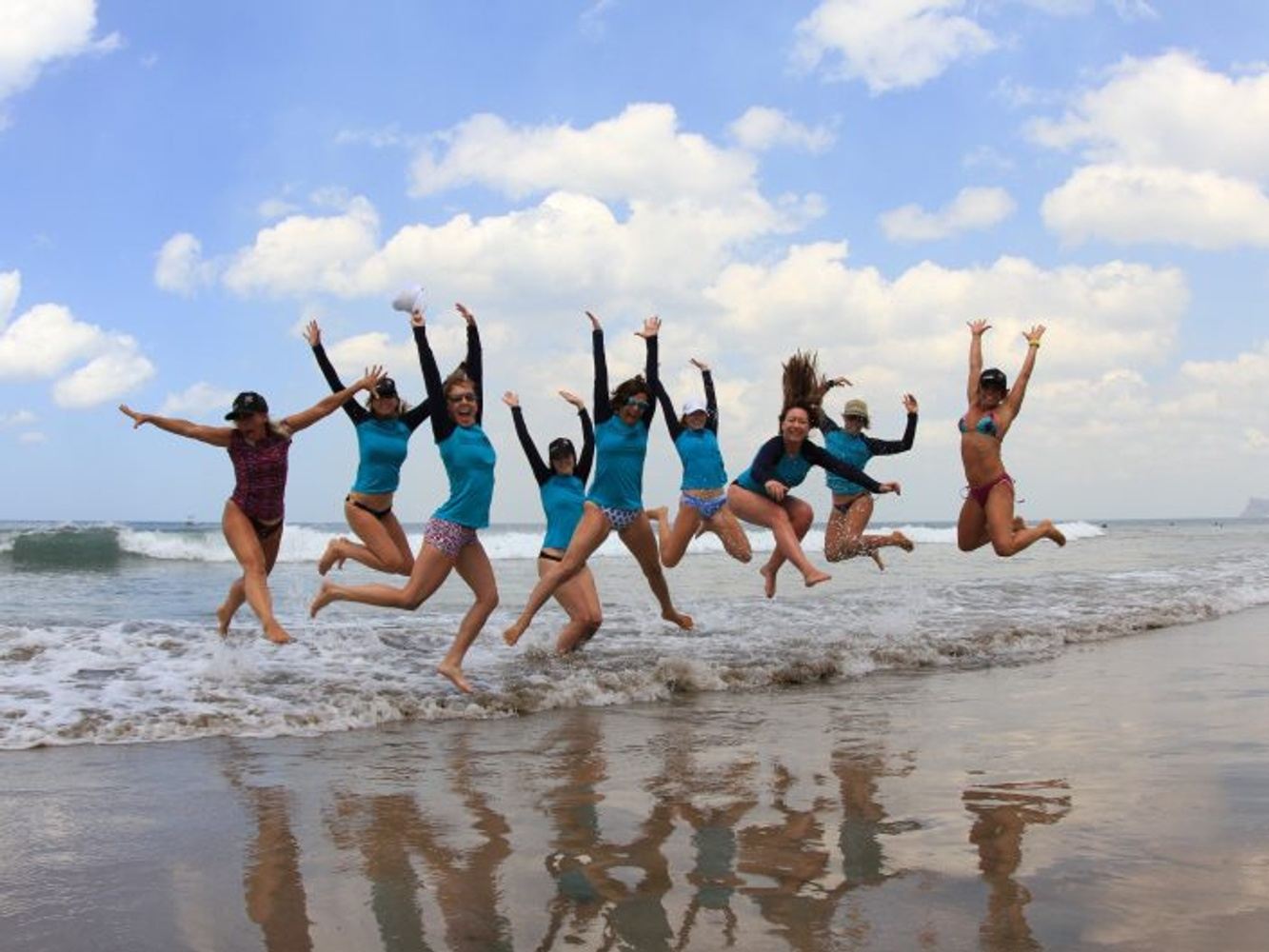 SwellWomen Costa Rica Surf & Yoga Retreat