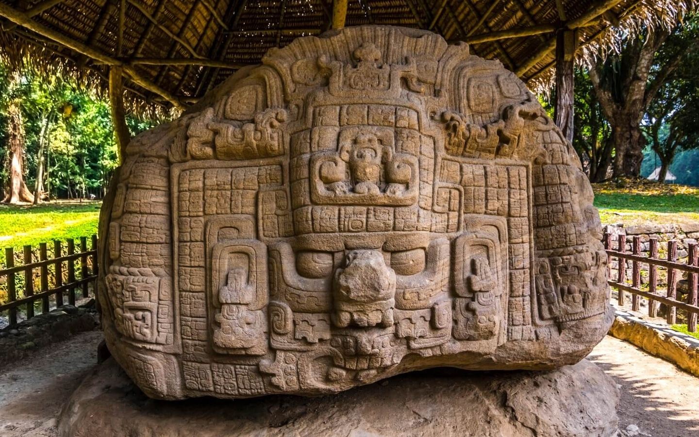2 days Private Tour to Copan and Quiriguá