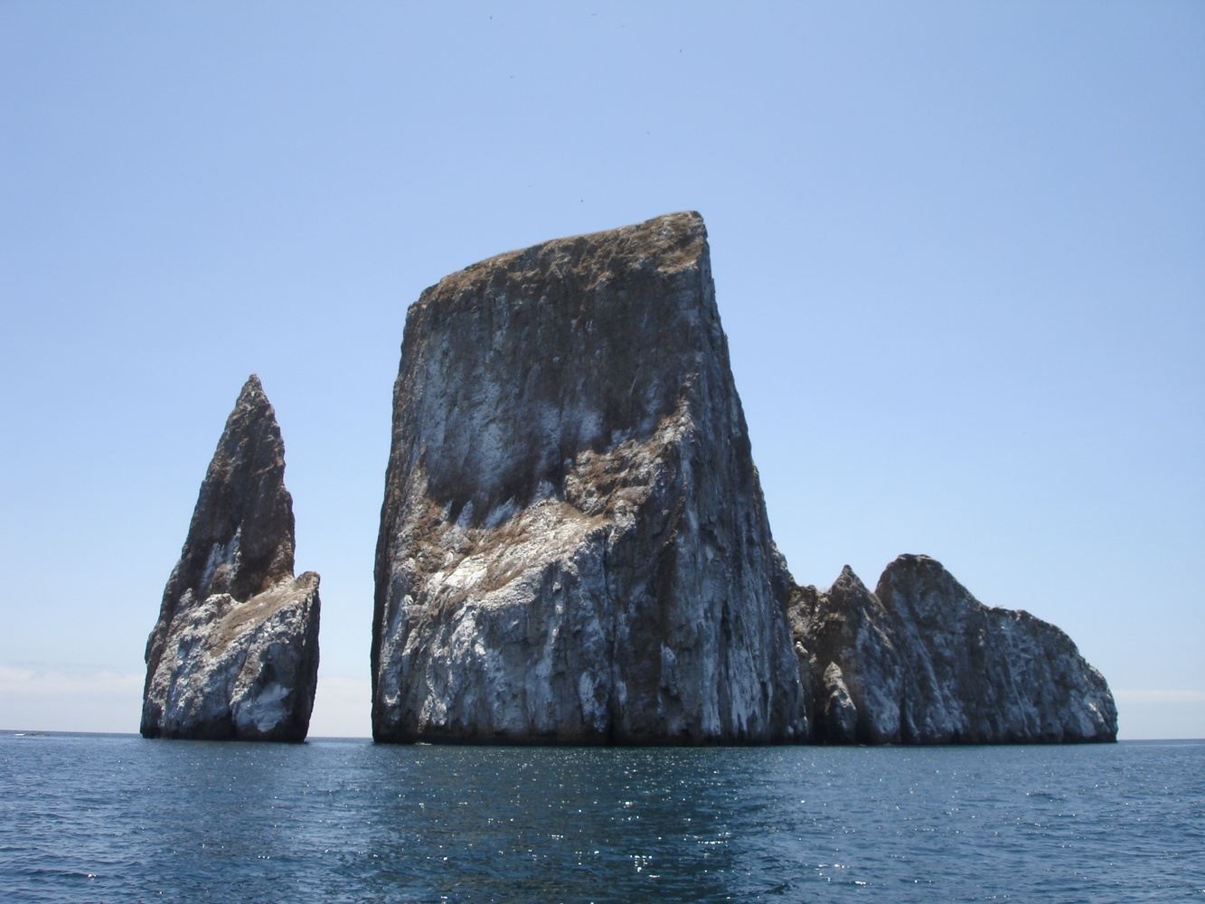 KICKER ROCK (LEÓN DORMIDO) DAY TOUR