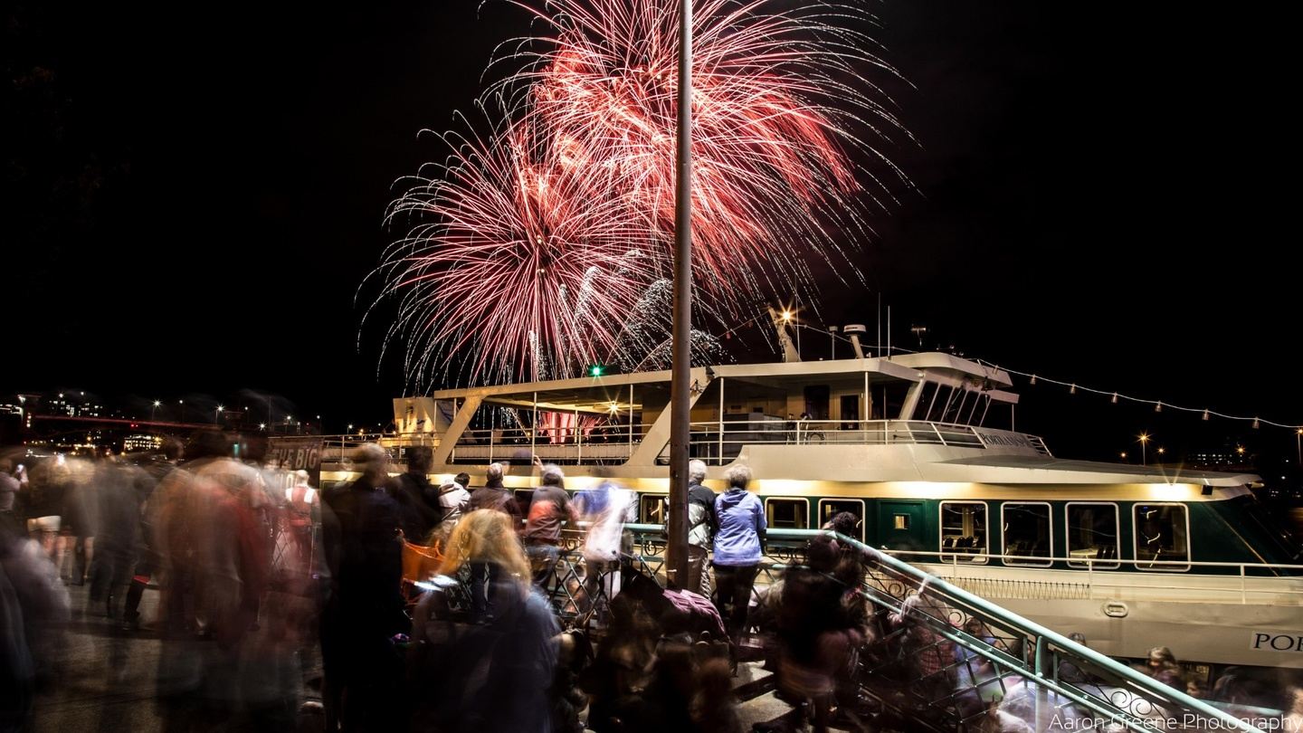 Portland Spirit Fireworks Cruise - Rose Festival