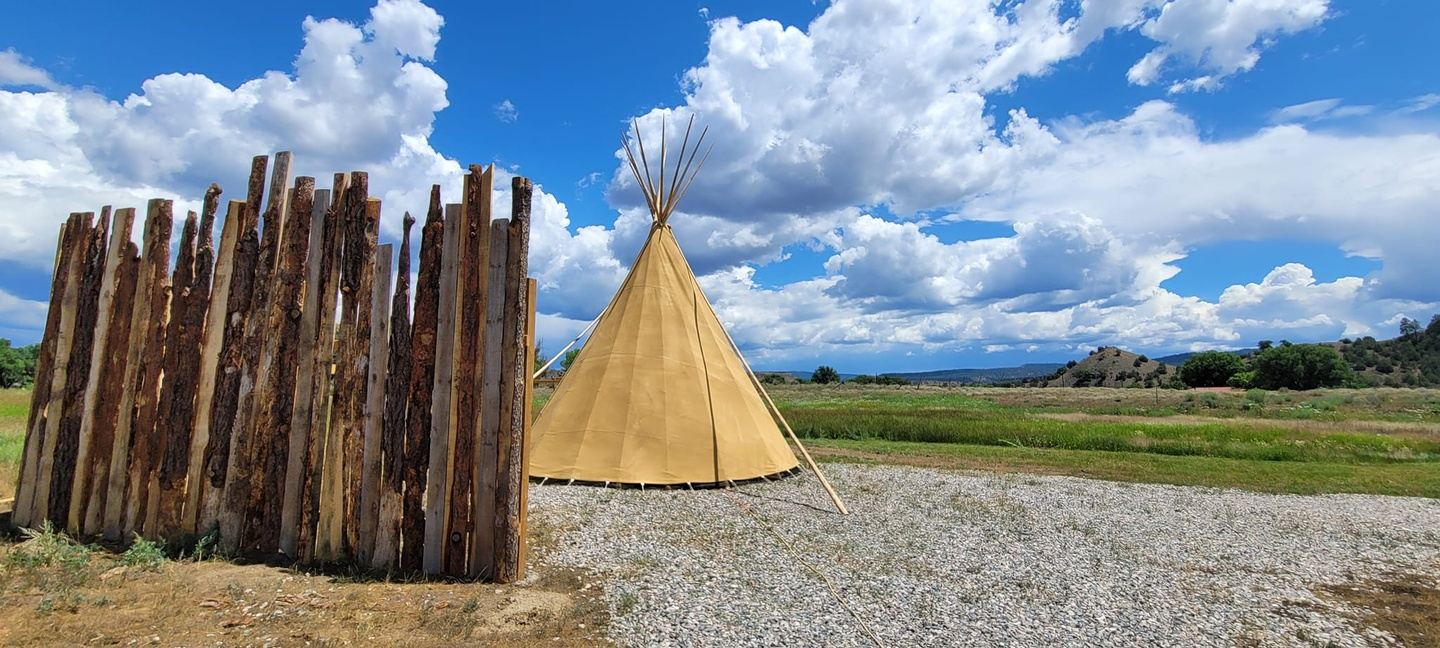 Dulce Base Buckskin Tipi Booking