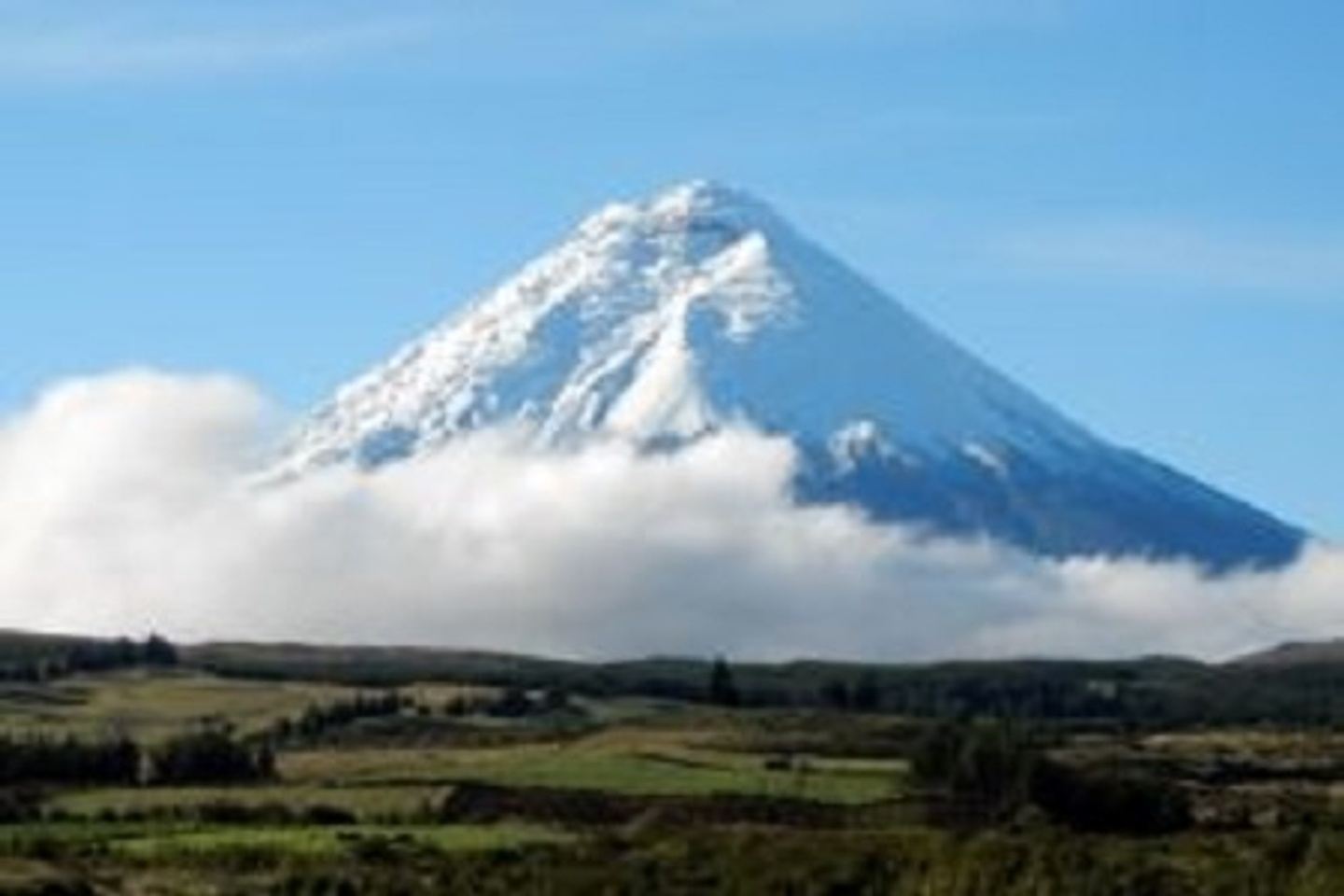 Cotopaxi and Quilotoa - Full day