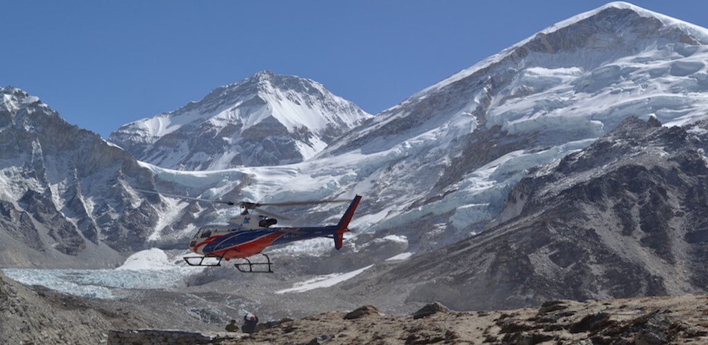 Everest base camp trek return back by Helicopter