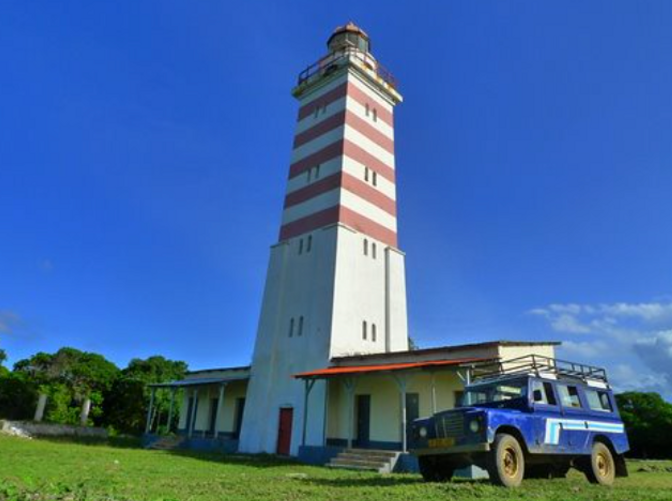 Full Day Bweni Lighthouse, Hippo, and Kanga Beach Tour