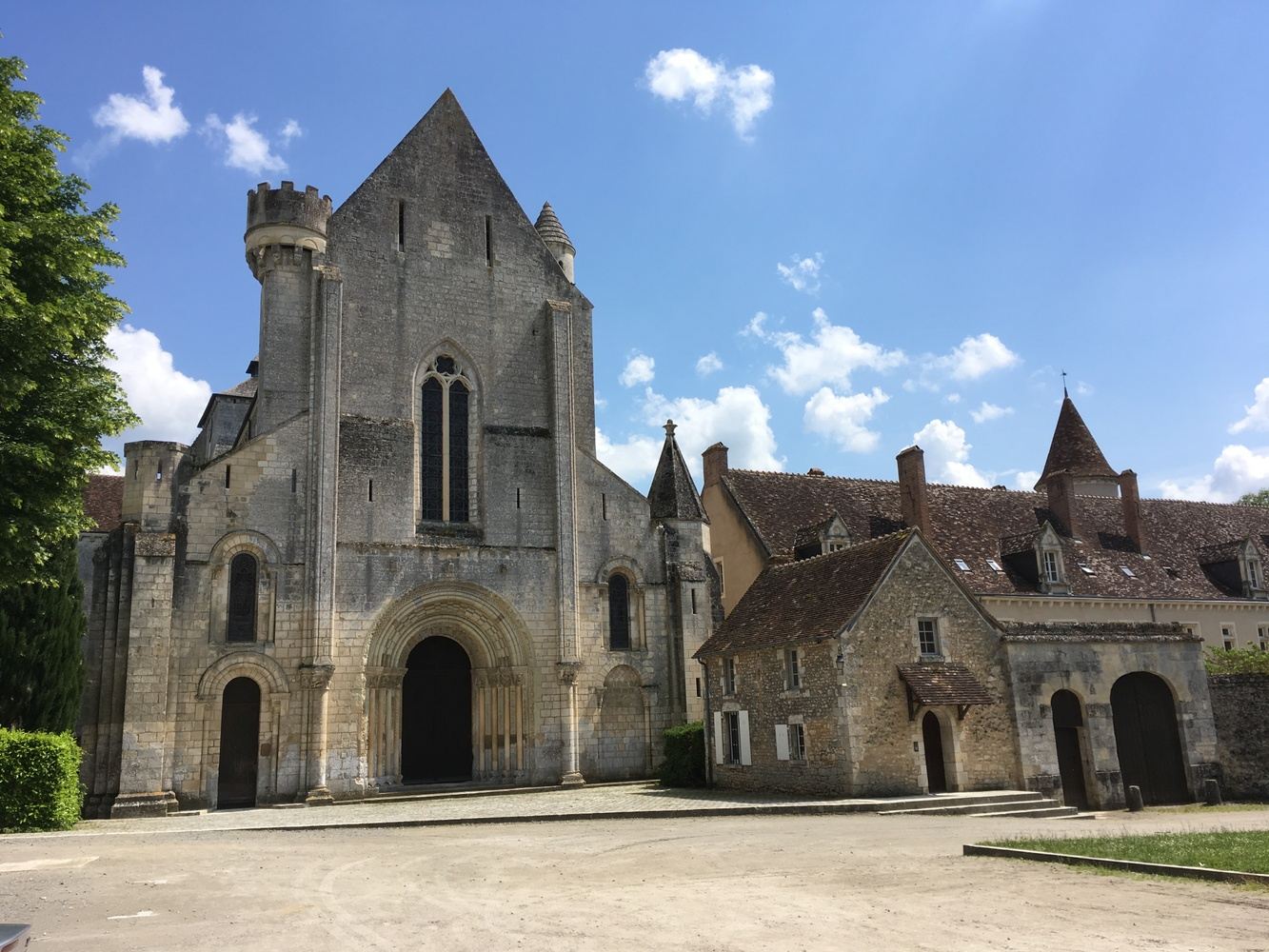 REGINA Retreat at Fontgombault Abbey: "The Evening Draws Nigh"