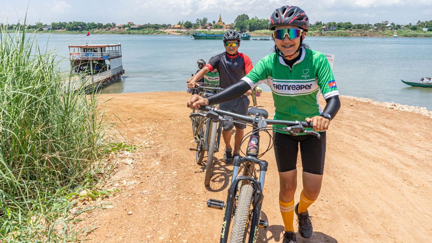 Cycle the Mekong Island