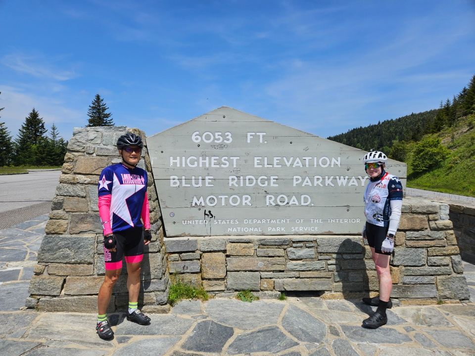 Blue Ridge Parkway  Scenic Drive Near Bryson City - America's Favorite  Drive