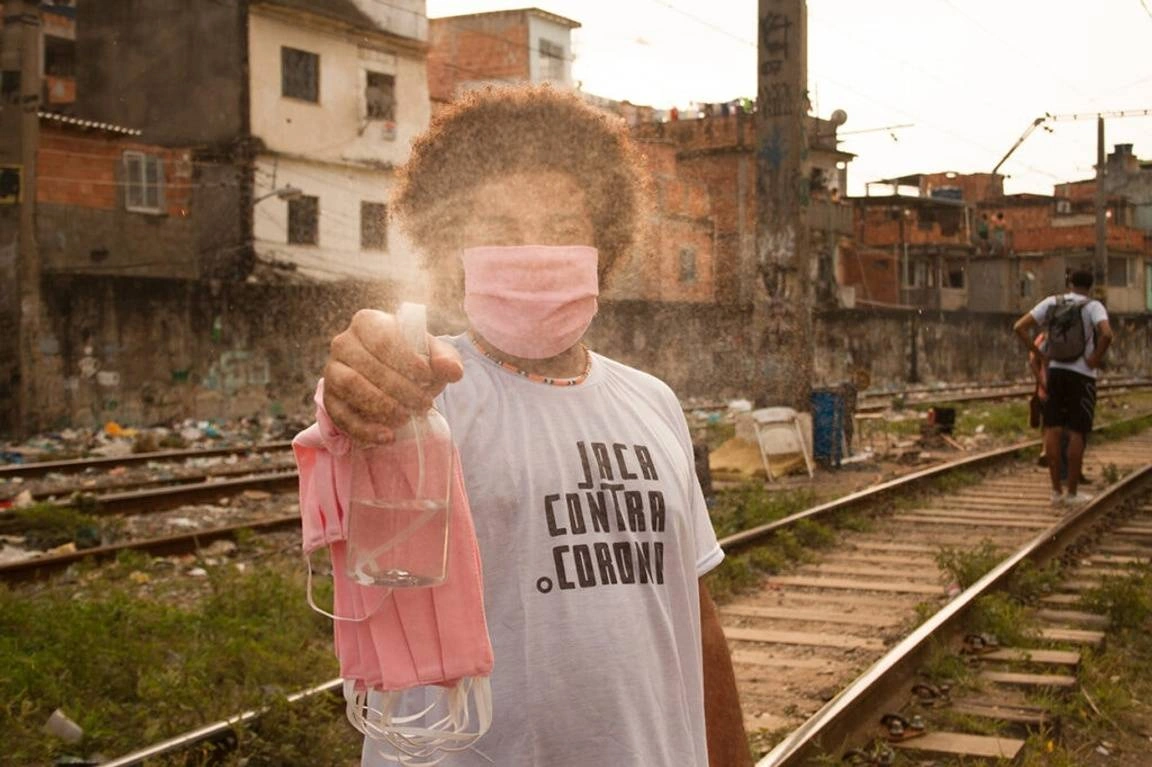 Ação comunitária da favela do Jacarezinho pela campanha Jaca contra o Corona. Foto do Gerente