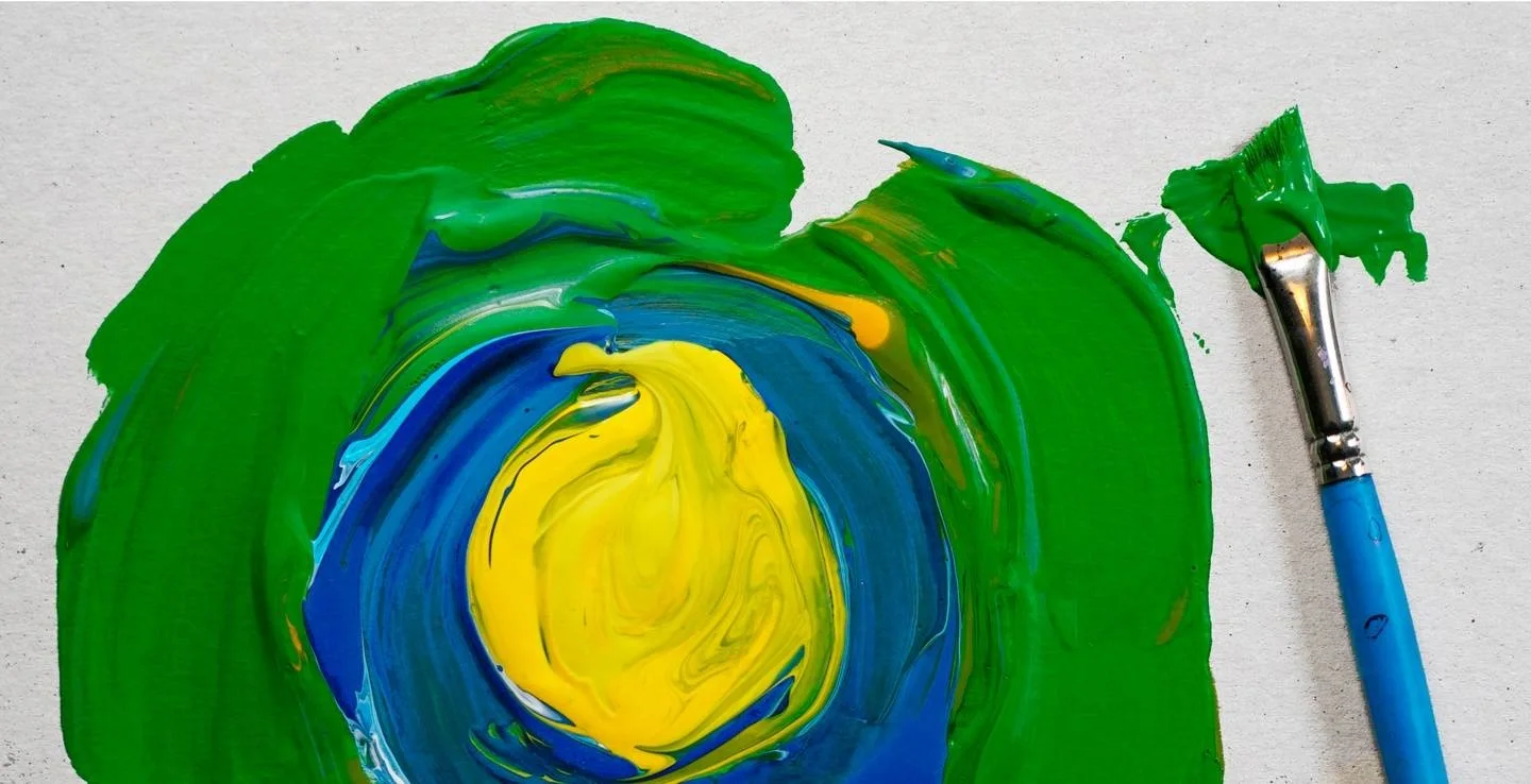 An painting of the idealist logo.