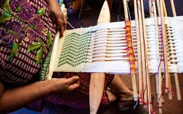 Weaving process