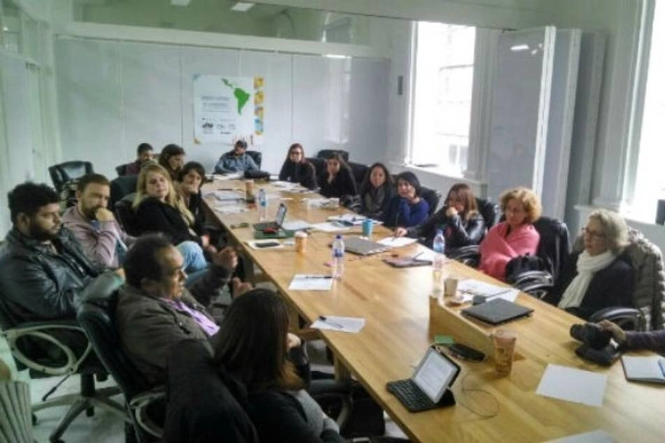 Finalistas del desafío y mentores en una jornada de trabajo en Ciudad de México - Imagen cedida por Ashoka Changemakers