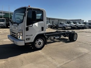 2024 Isuzu NPR-HD