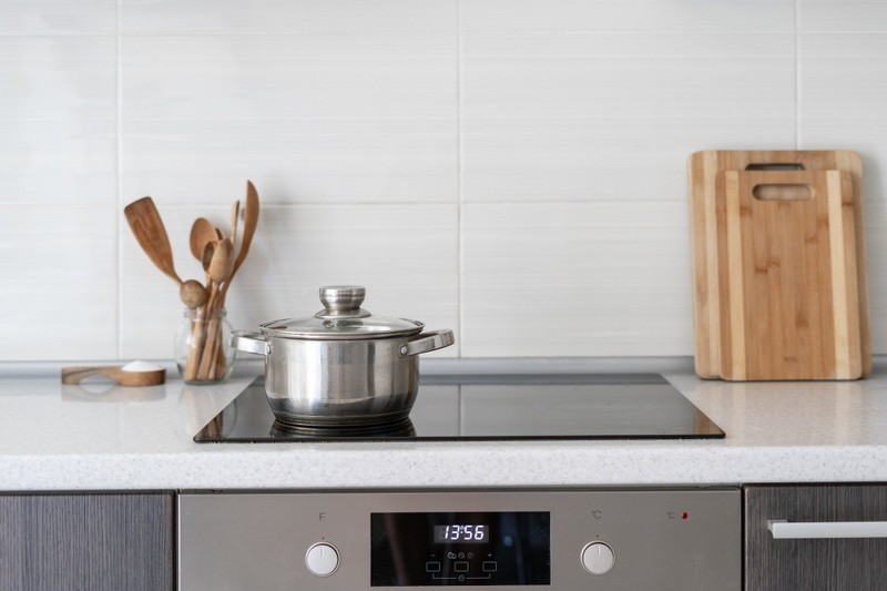 The Pros and Cons of Induction Cooktops